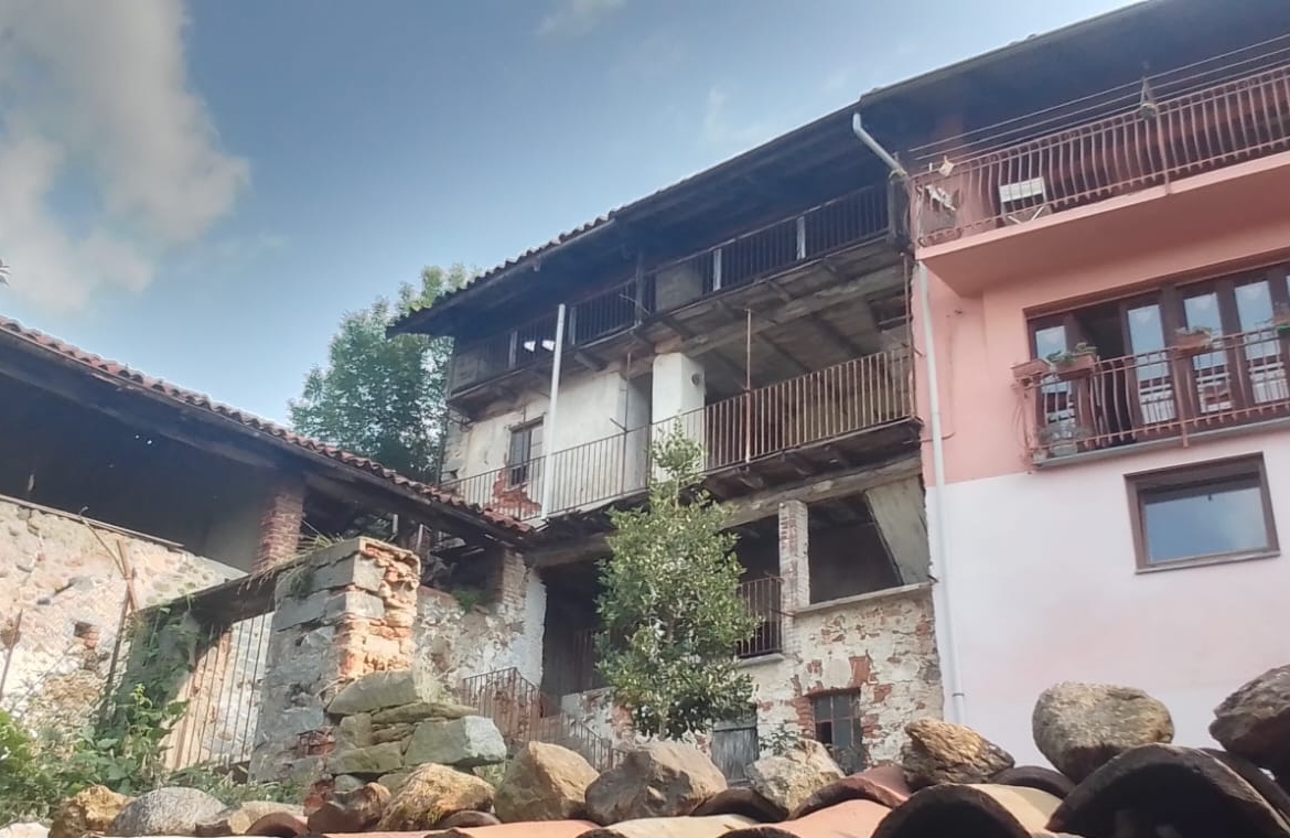 Studio ErrEmmE rustico vendita