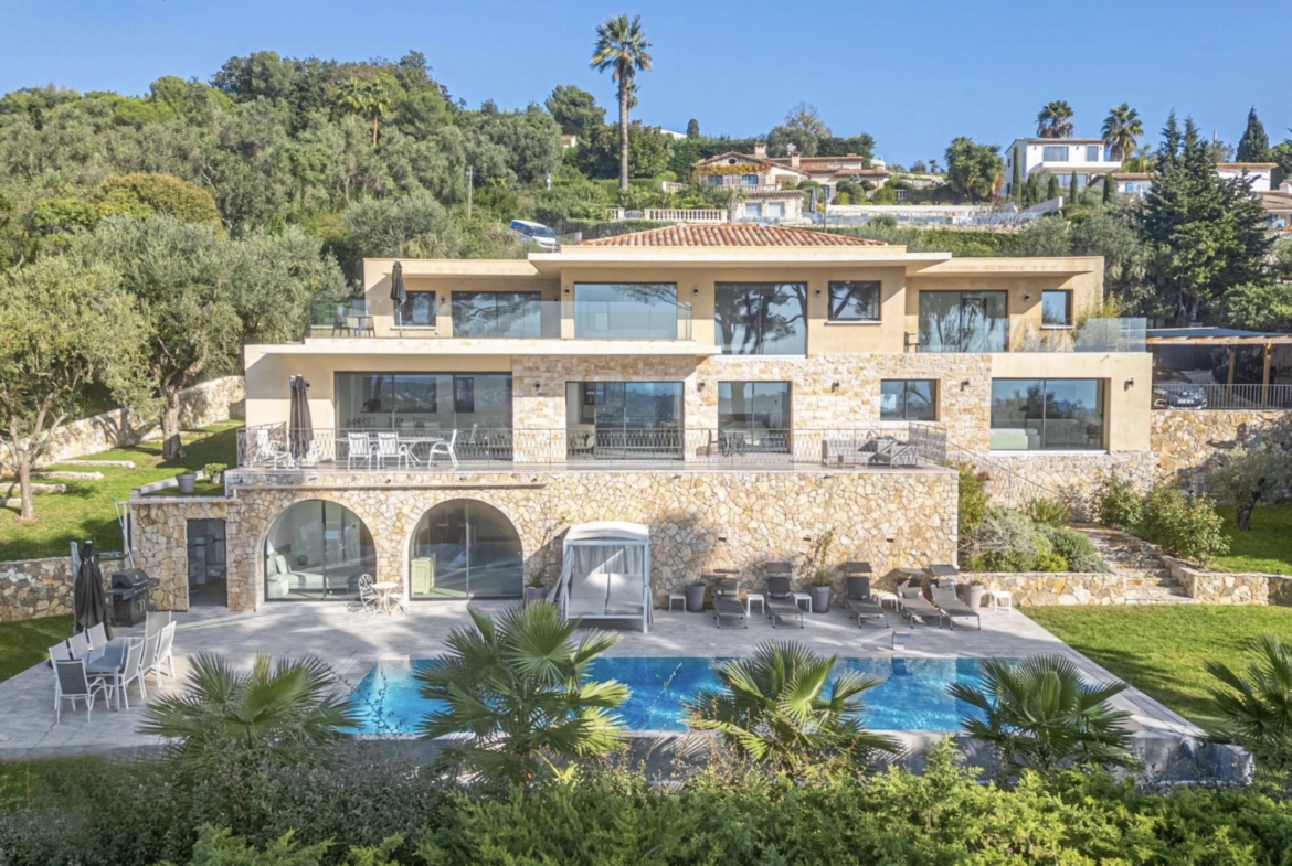 Studio ErrEmmE villa vendita - villa con piscina