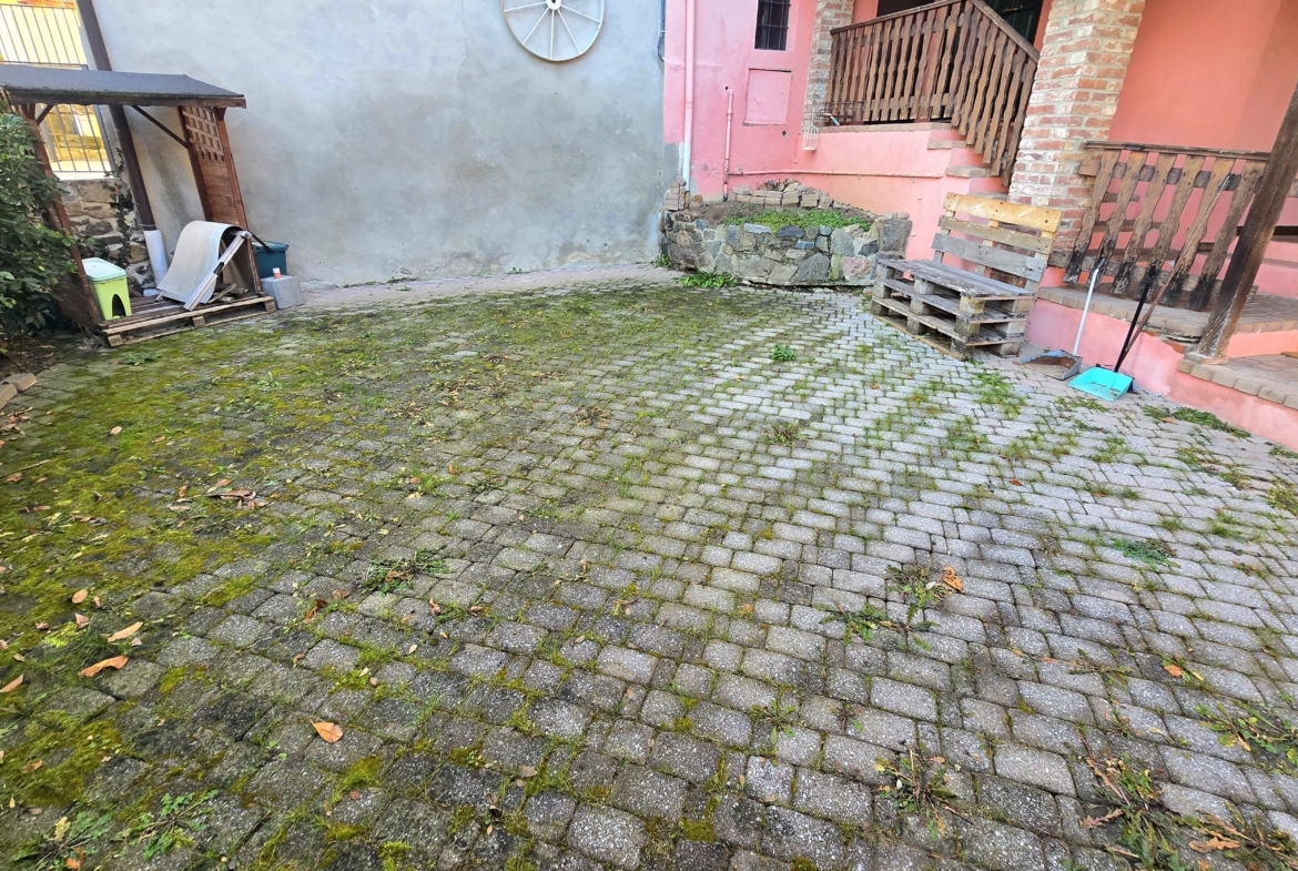 Studio ErrEmmE villa semindipendente vendita