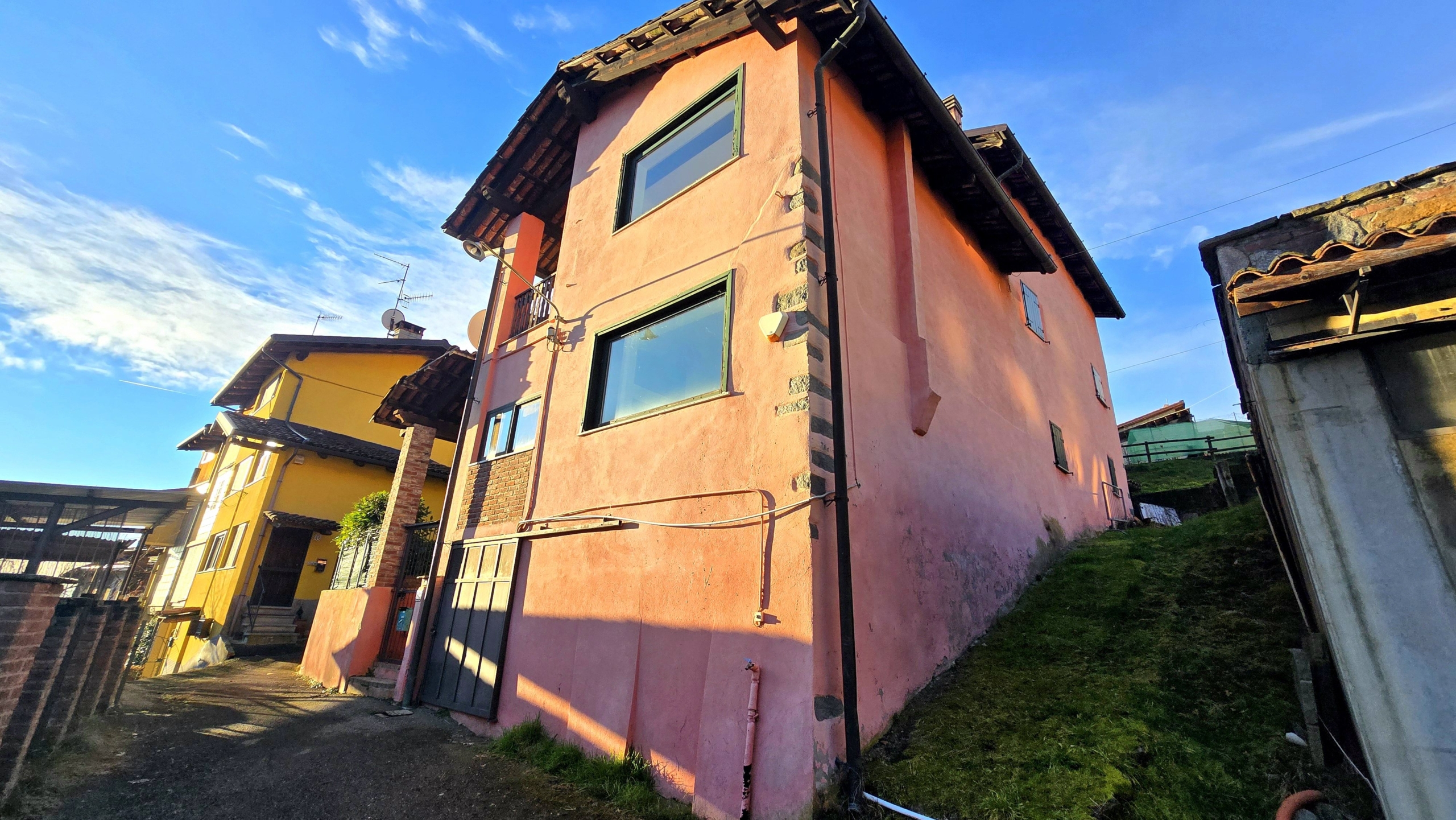 Studio ErrEmmE villa semindipendente vendita