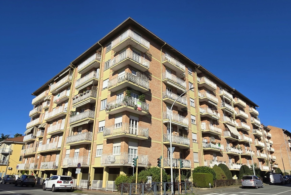 Studio ErrEmmE alloggio vendita - ampio alloggio