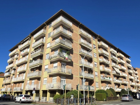 Studio ErrEmmE alloggio vendita - ampio alloggio