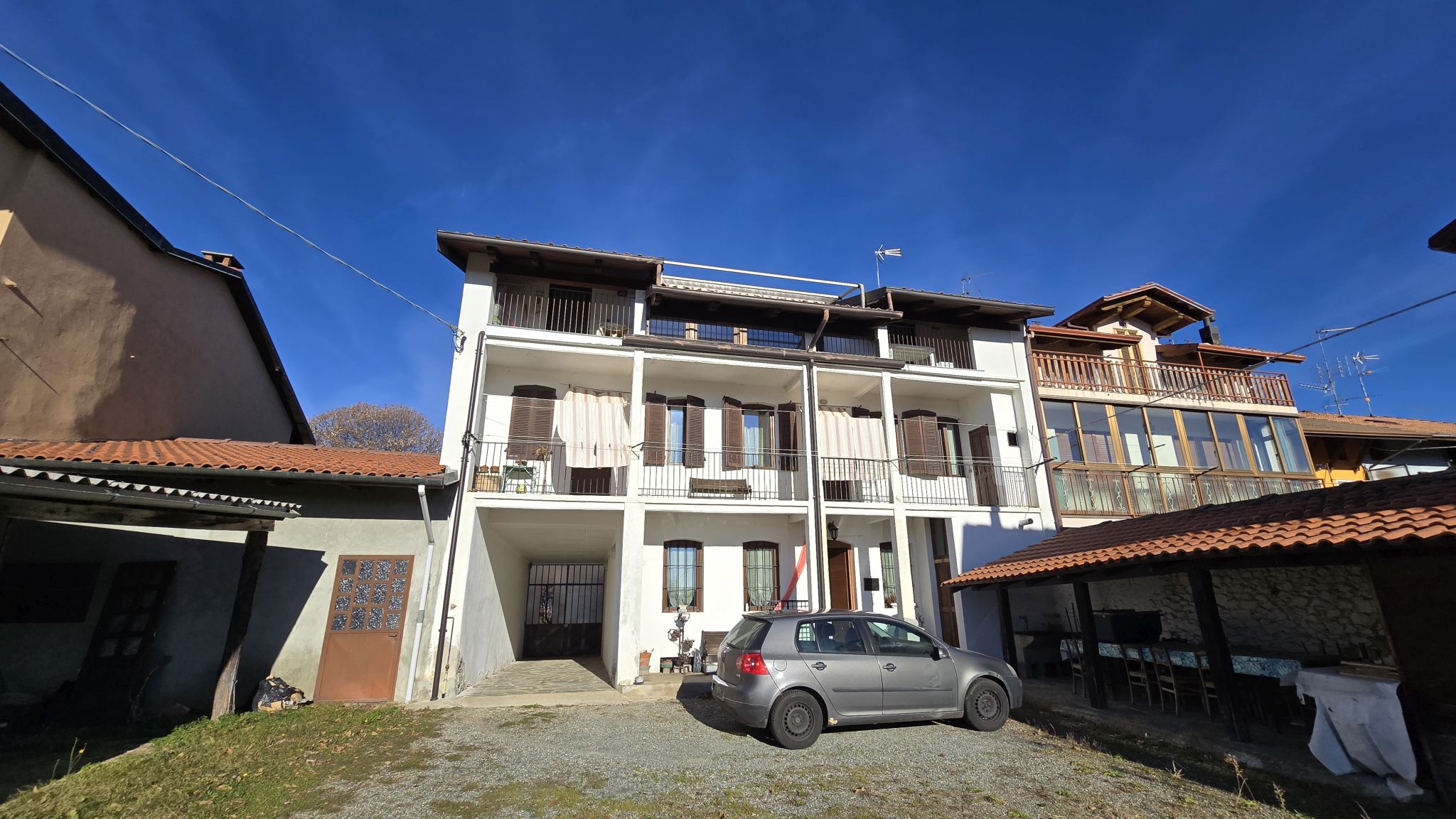 Studio ErrEmmE casa vendita - casa con giardino